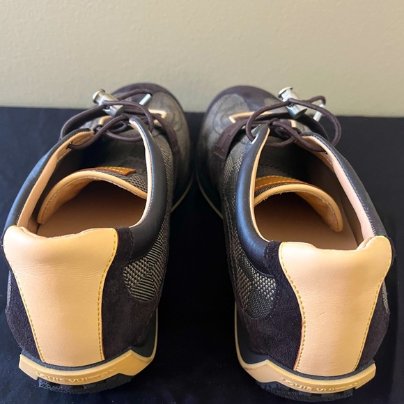 LOUIS VUITTON - Suede Sneaker - MENS SIZE 9 - Picture 5 of 11